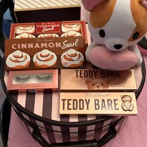Too Faced Cinnamon Swirl and Teddy Bare Collection with Plush BNIB